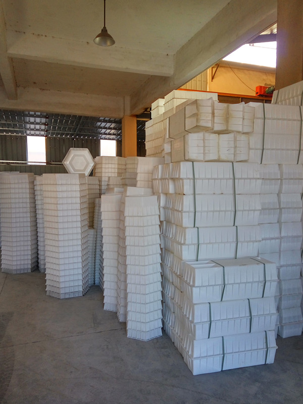 Muffe dei mattoni di protezione del pendio delle muffe del blocchetto del muro di sostegno del cemento - blocchetto di angolo